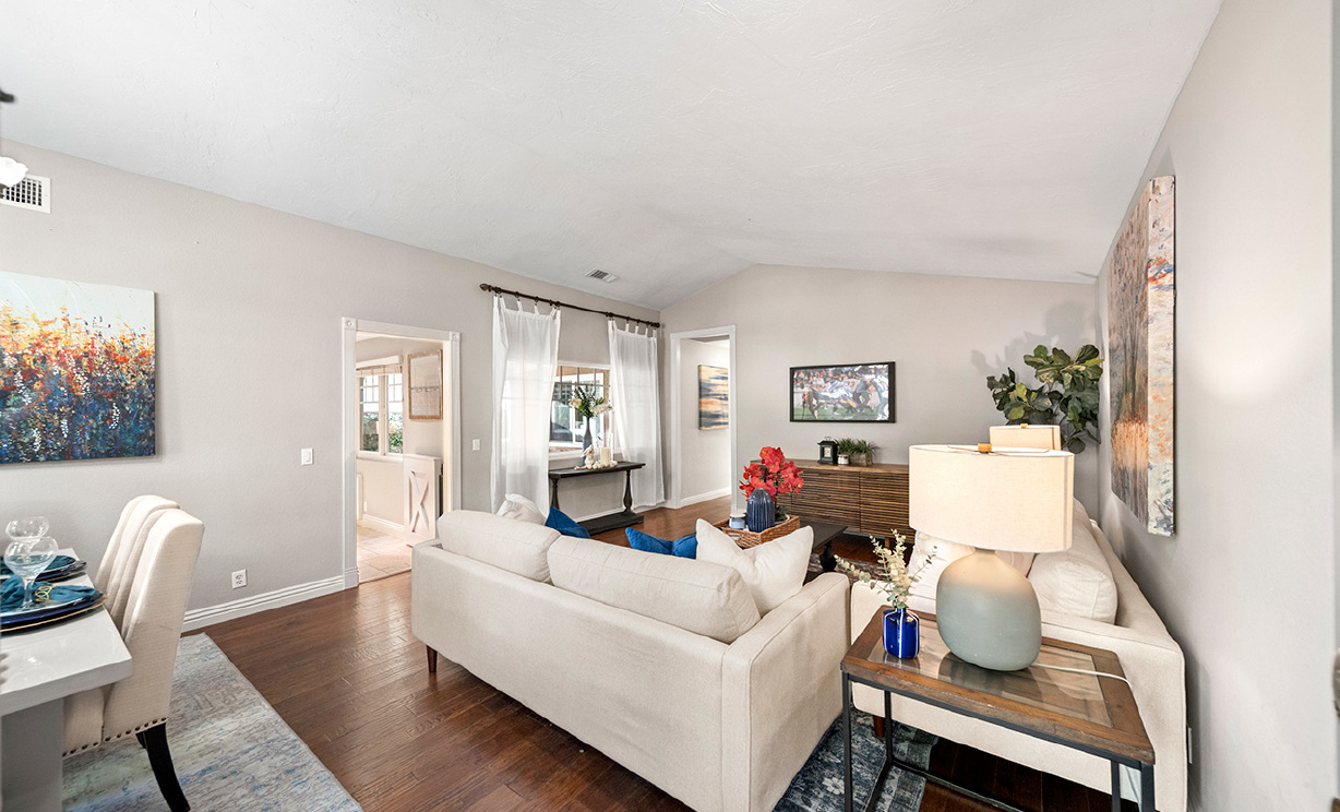8481 E Foothill St, Anaheim Hills CA: 