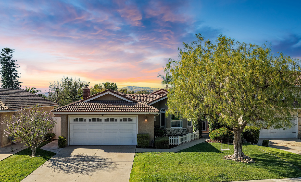 8481 E Foothill St, Anaheim Hills CA: 
