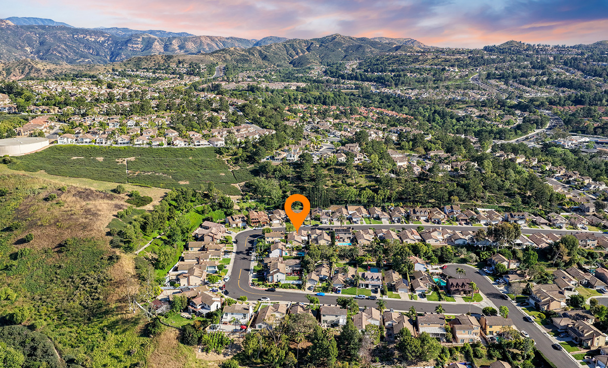 8481 E Foothill St, Anaheim Hills CA: 