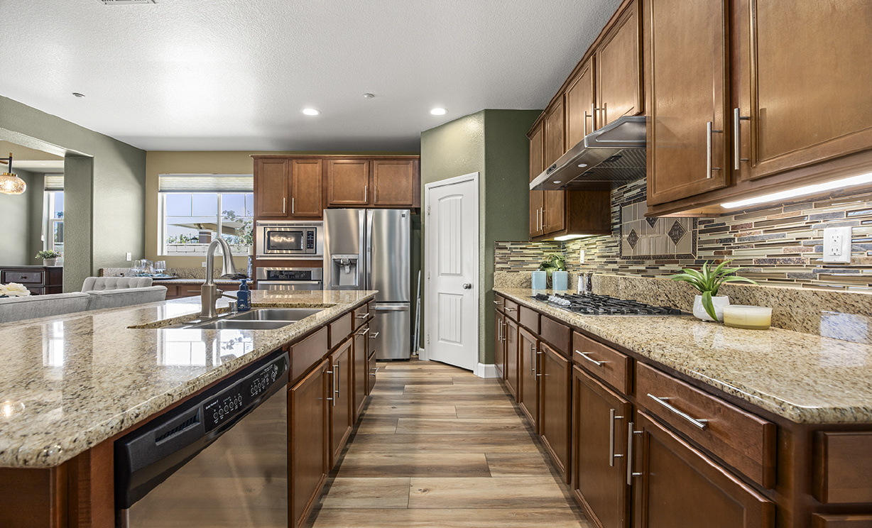 14973 Mavenwood Place, Fontana CA: 