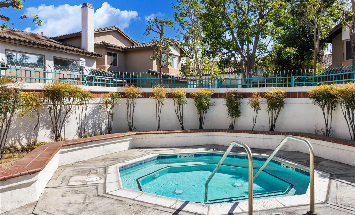 13077 Via Salvia, Riverside CA: