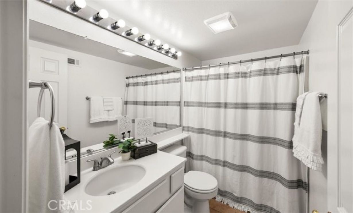 13077 Via Salvia, Riverside CA: