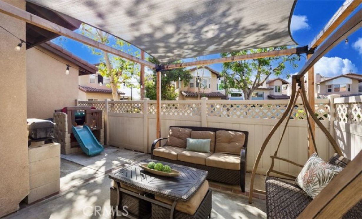 13077 Via Salvia, Riverside CA: