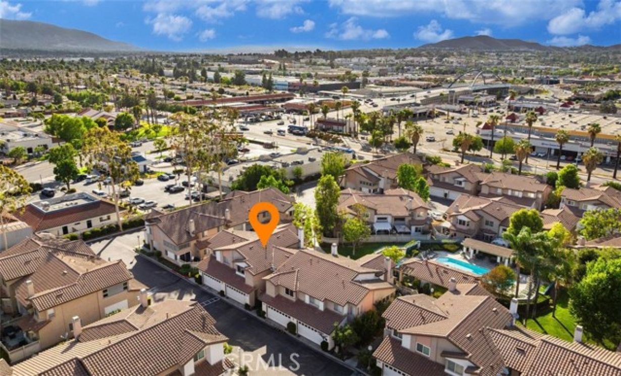 13077 Via Salvia, Riverside CA:
