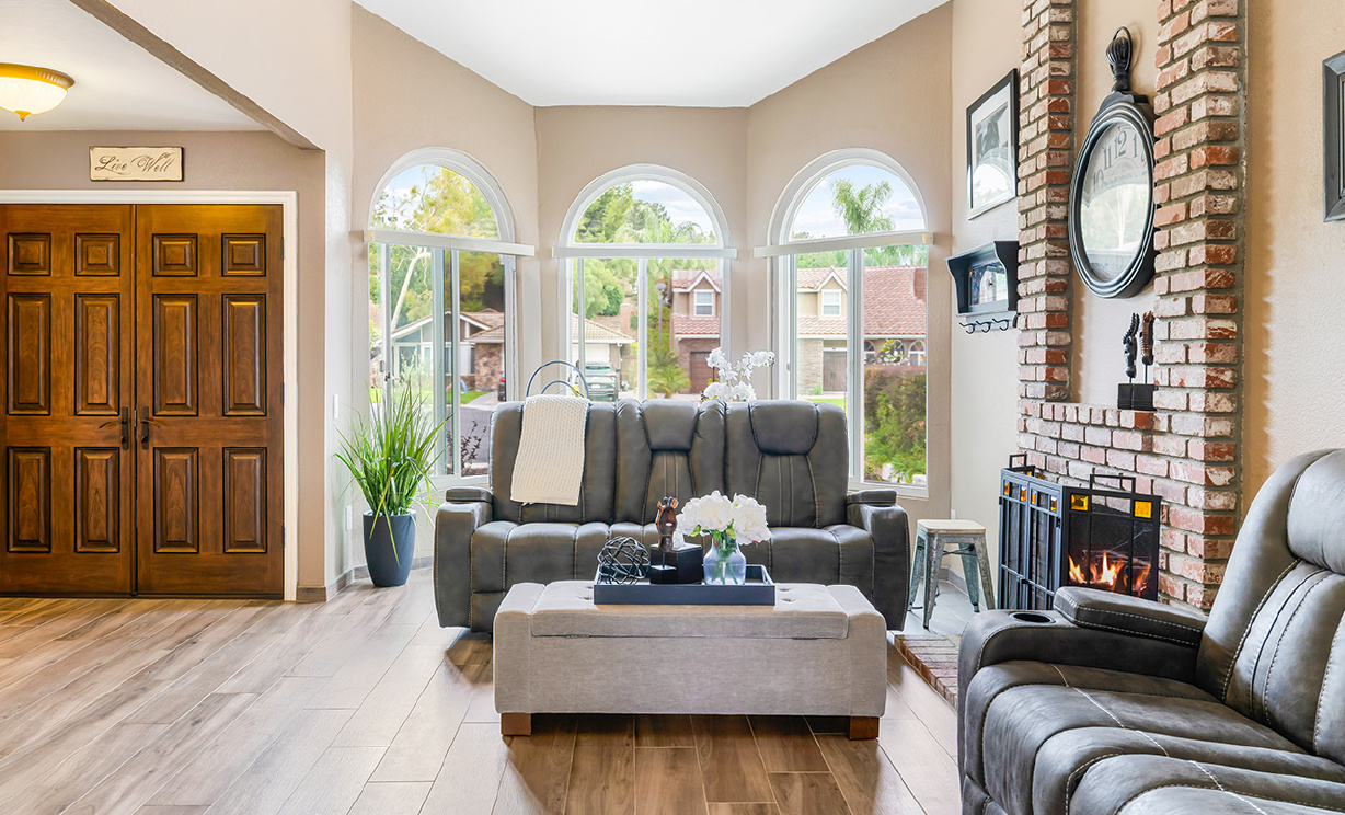 280 S Brookside Court, Anaheim Hills CA: 