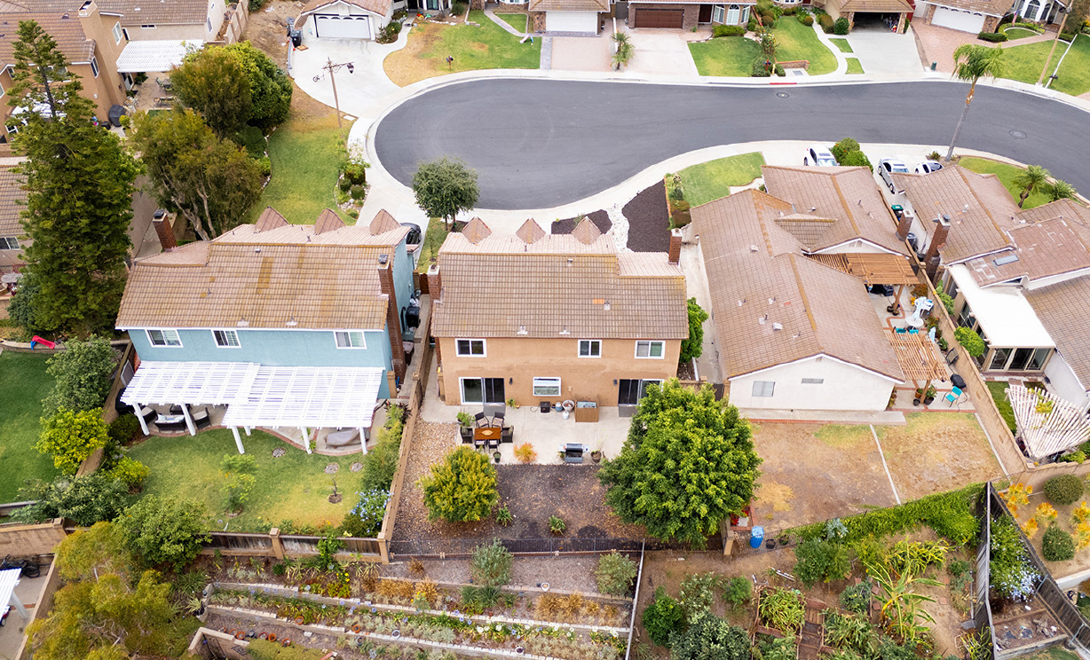 280 S Brookside Court, Anaheim Hills CA: 