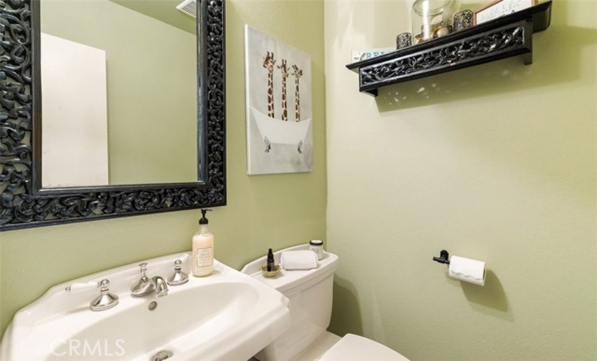 280 S Brookside Court, Anaheim CA: 