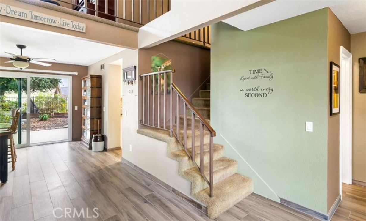 280 S Brookside Court, Anaheim CA: 