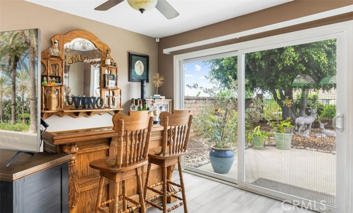 280 S Brookside Court, Anaheim CA: 