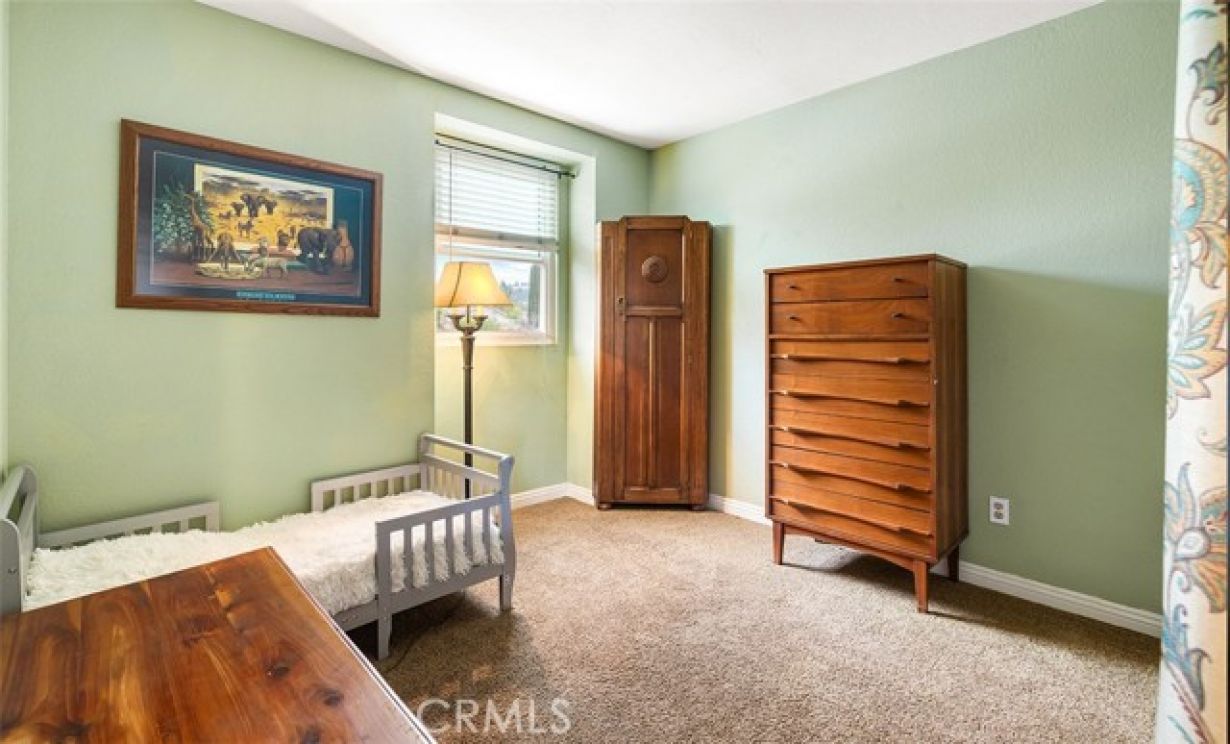 280 S Brookside Court, Anaheim CA: 