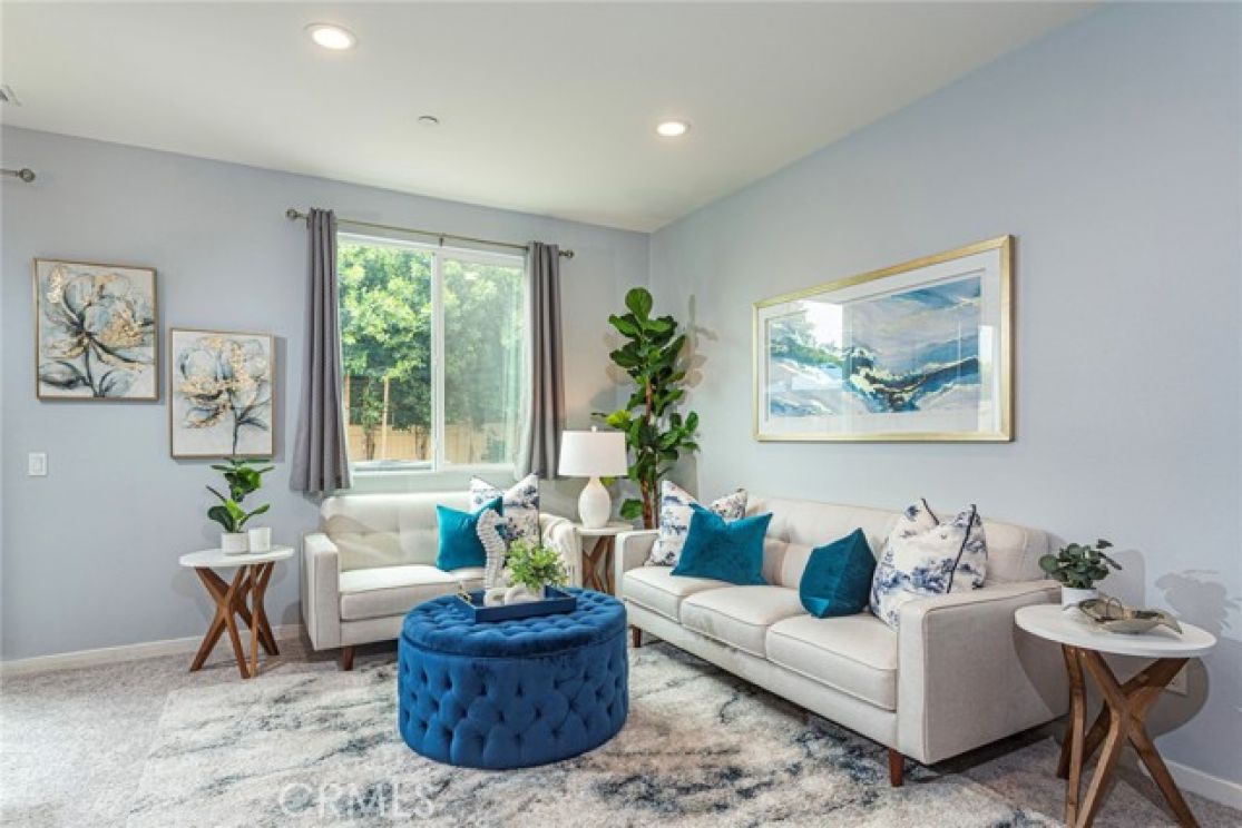 10251 Angel, Los Angeles CA: 
