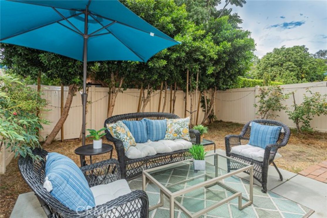 10251 Angel, Los Angeles CA: 