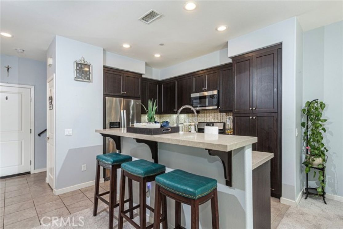 10251 Angel, Los Angeles CA: 