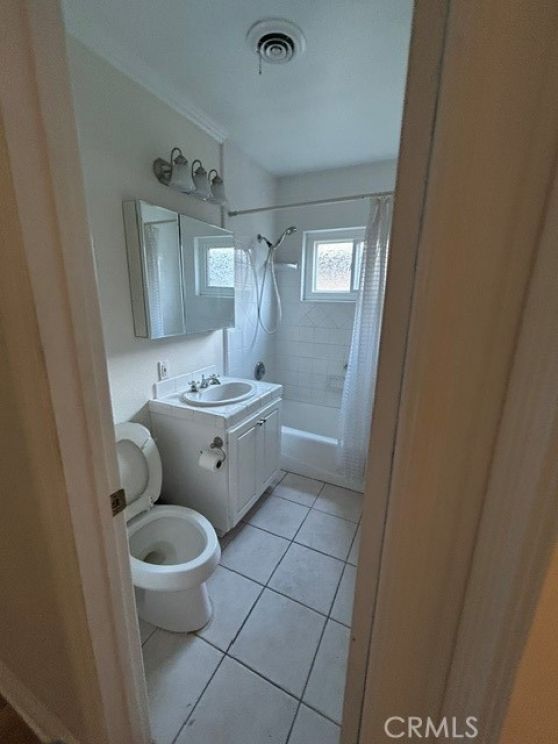 7582 Alhambra, Huntington Beach CA: 