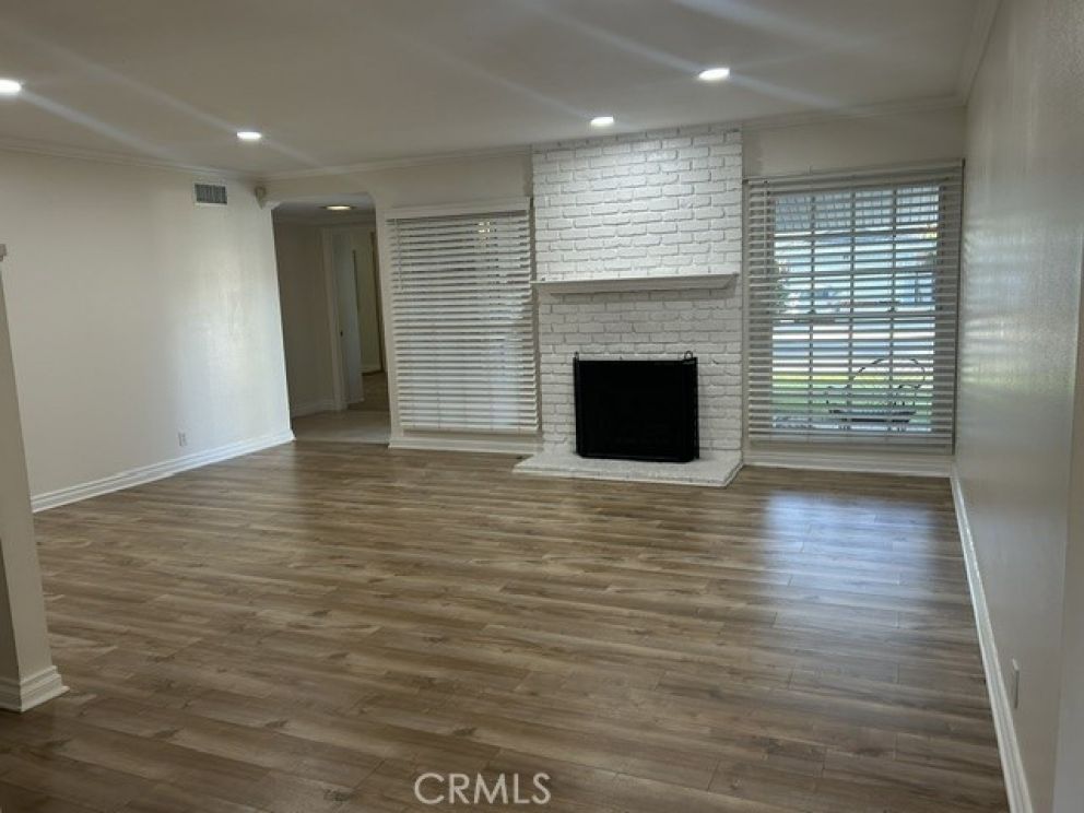 7582 Alhambra, Huntington Beach CA: 