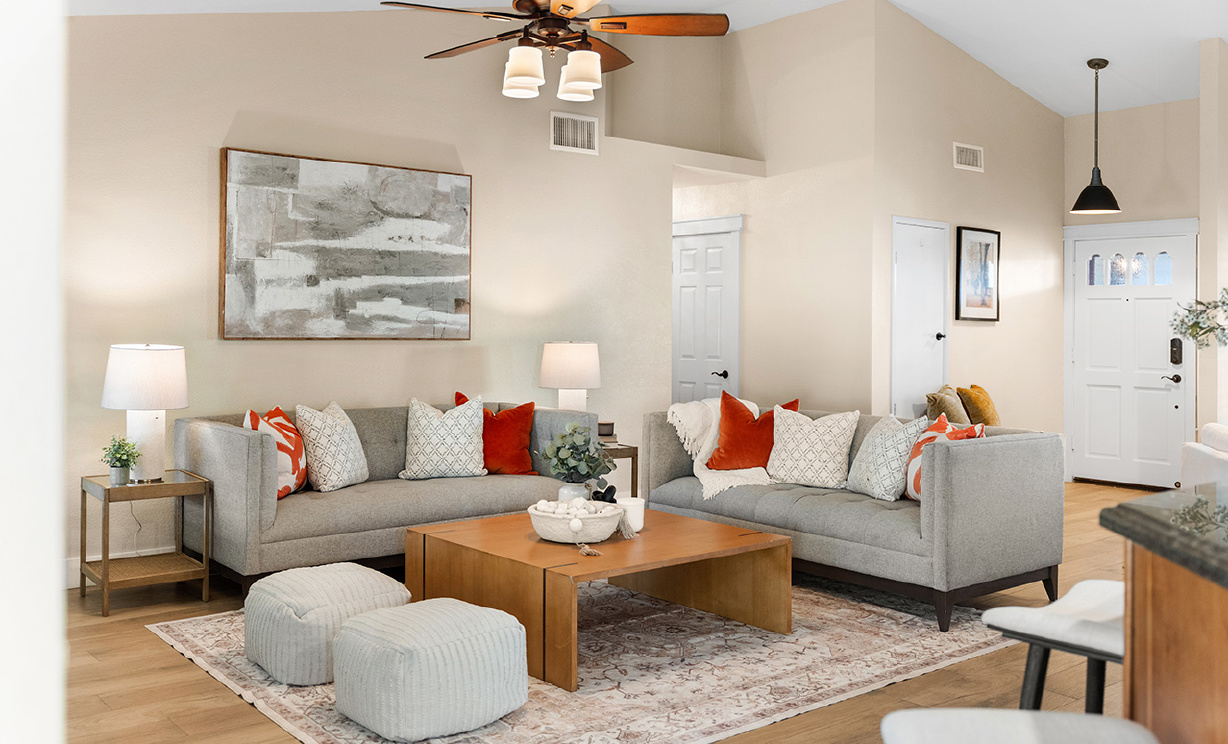 2490 Broken Lance Dr, Norco CA: 