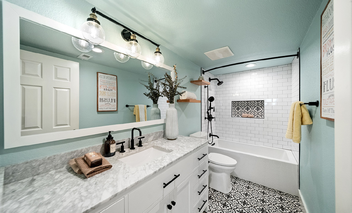 2490 Broken Lance Dr, Norco CA: 