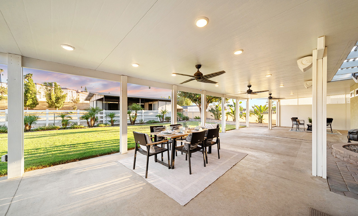 2490 Broken Lance Dr, Norco CA: 