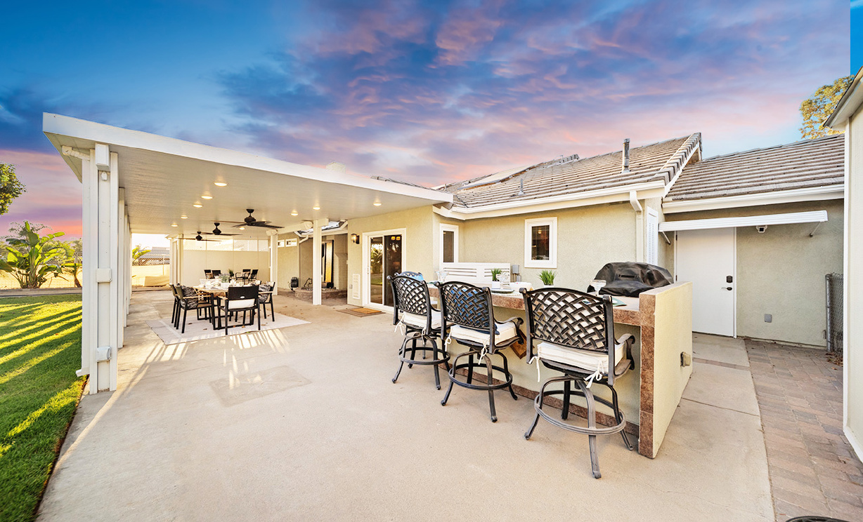 2490 Broken Lance Dr, Norco CA: 
