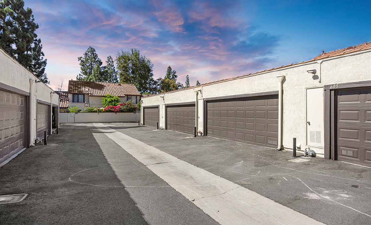607 Santa Cruz Ct, San Dimas CA: