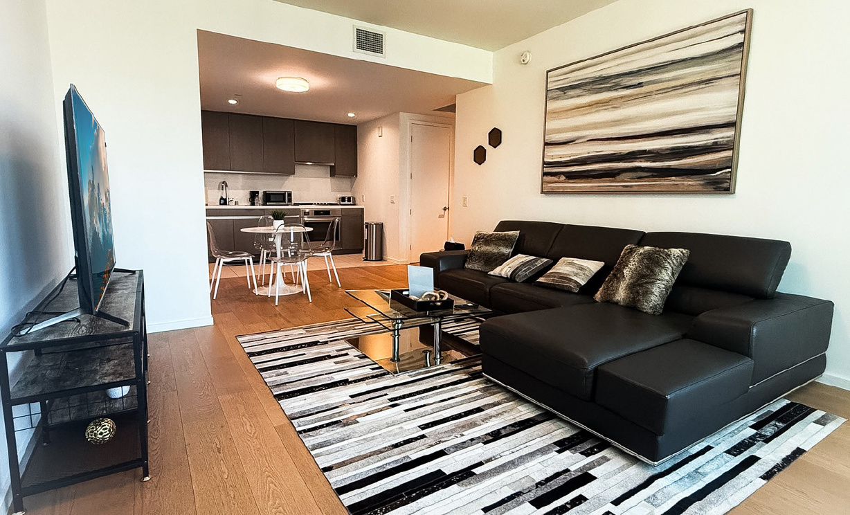 899 Francisco Unit, Los Angeles CA: 