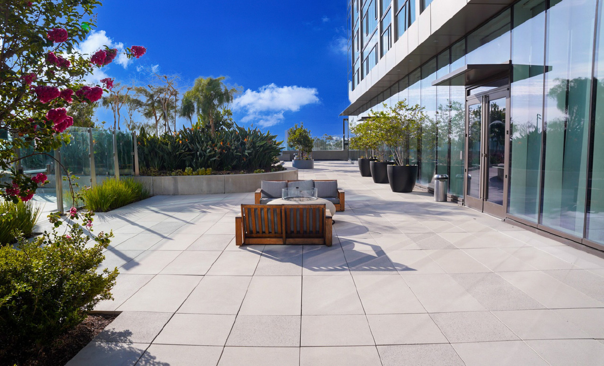 899 Francisco Unit, Los Angeles CA: 