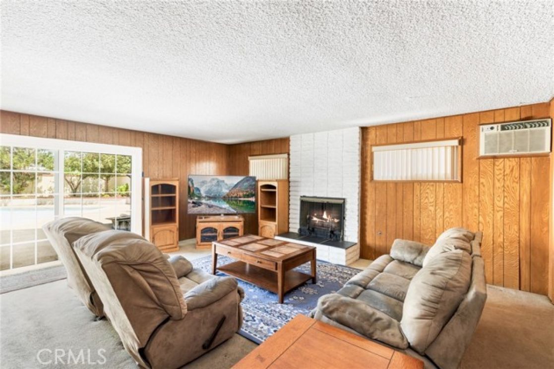 1537 W Edithia, Anaheim CA: 