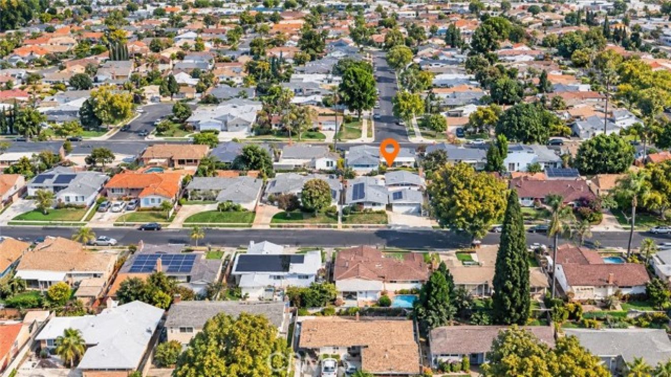 1537 W Edithia, Anaheim CA: 