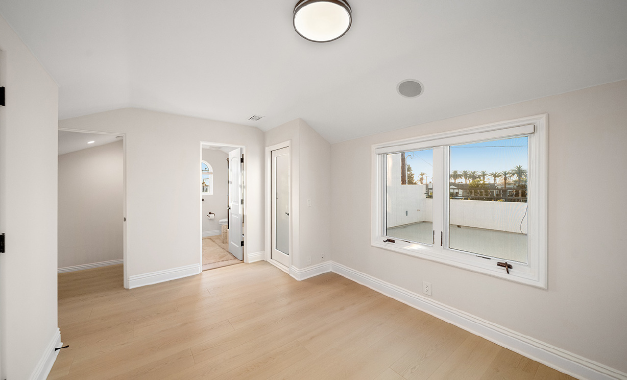 3440 4th Ave, Corona Del Mar CA: