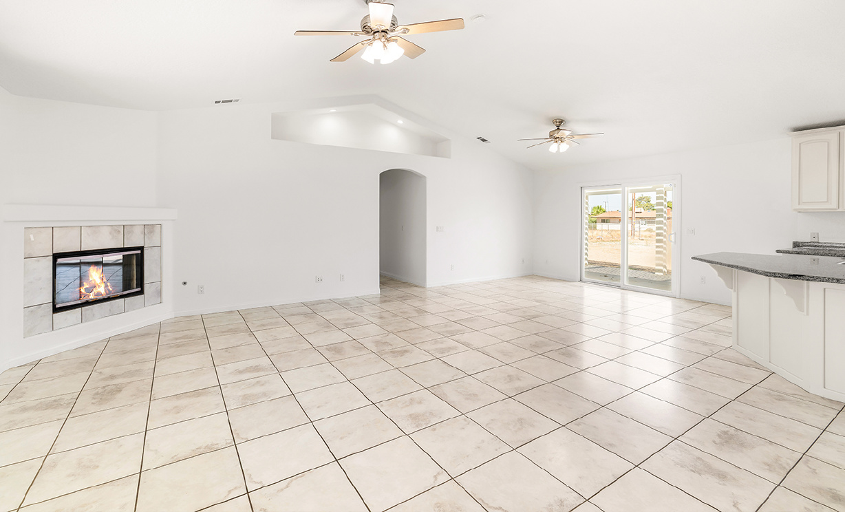 14626 Luna Road, Victorville CA: