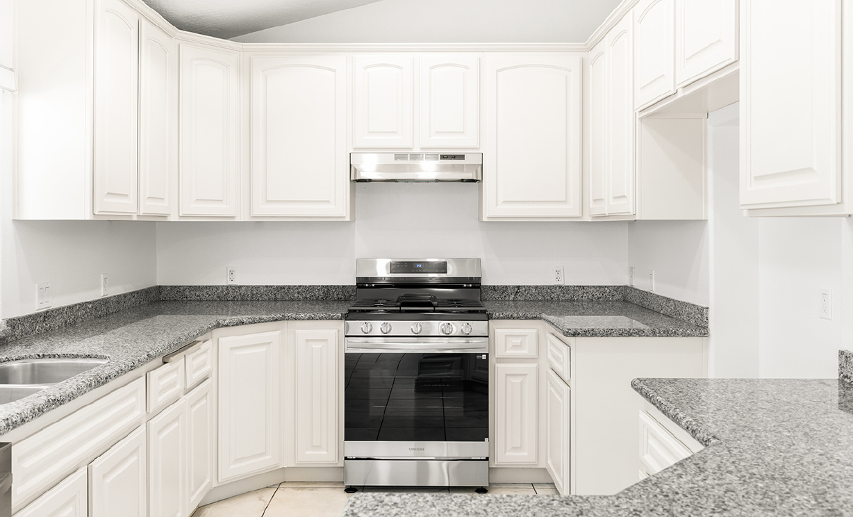 14626 Luna Road, Victorville CA: