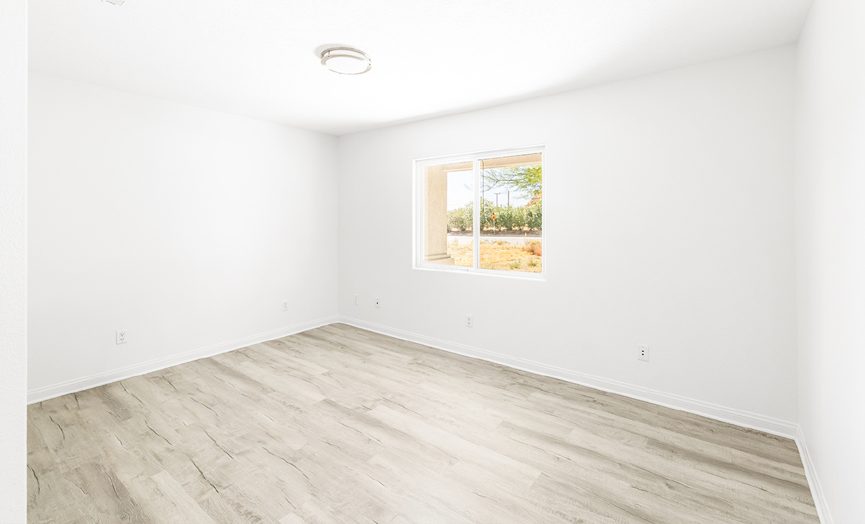 14626 Luna Road, Victorville CA: