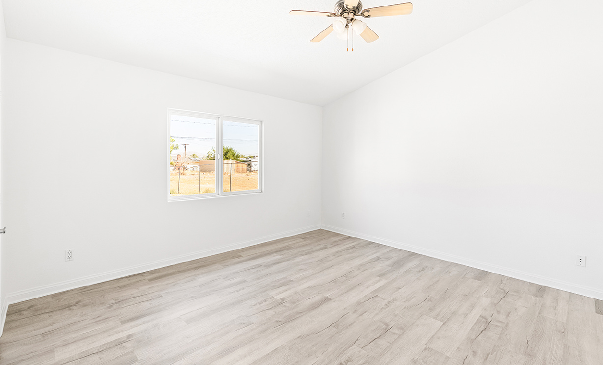 14626 Luna Road, Victorville CA: