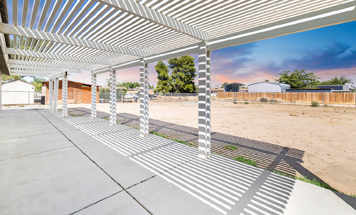 14626 Luna Road, Victorville CA: