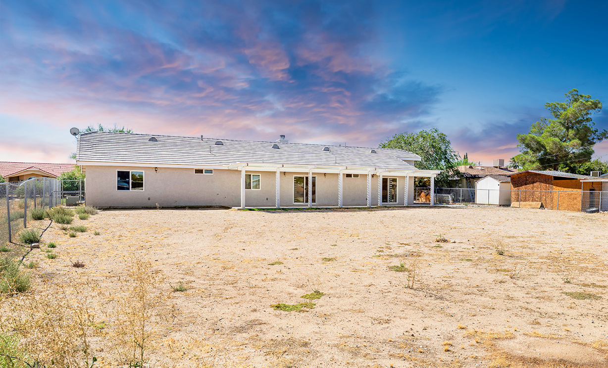 14626 Luna Road, Victorville CA: