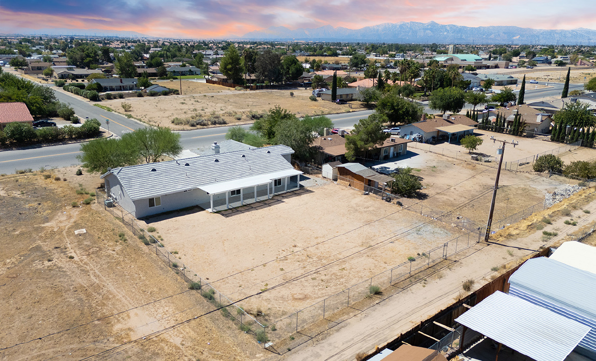 14626 Luna Road, Victorville CA: