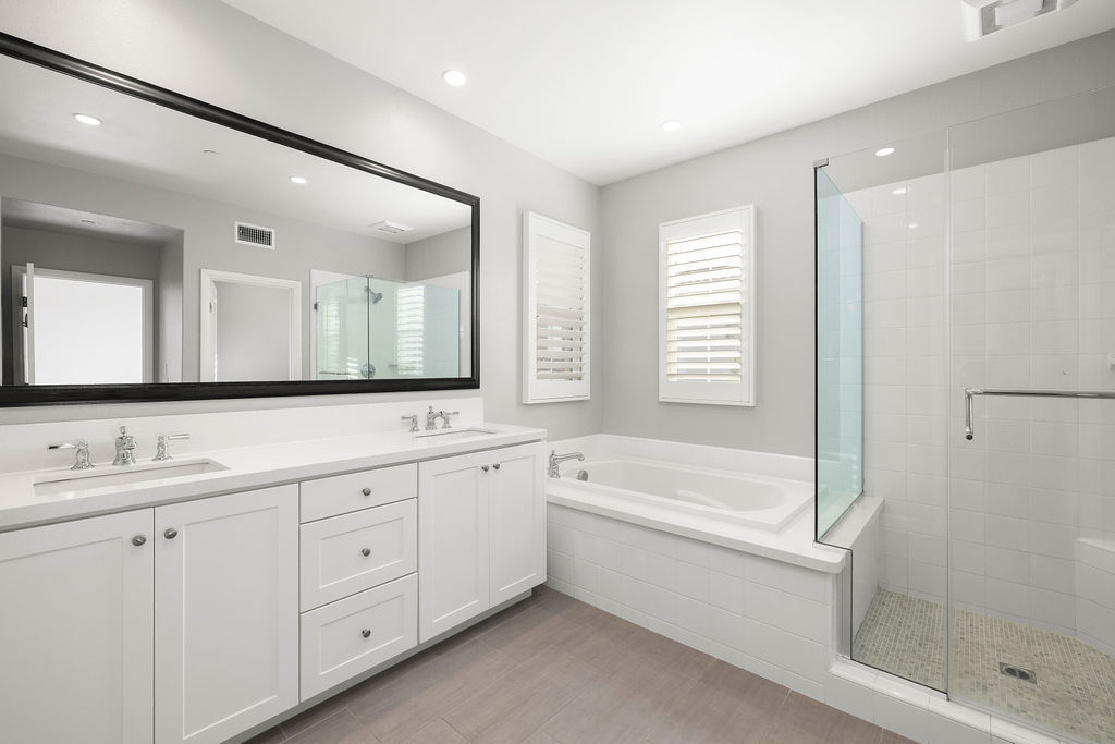 120 Baja, Irvine CA: