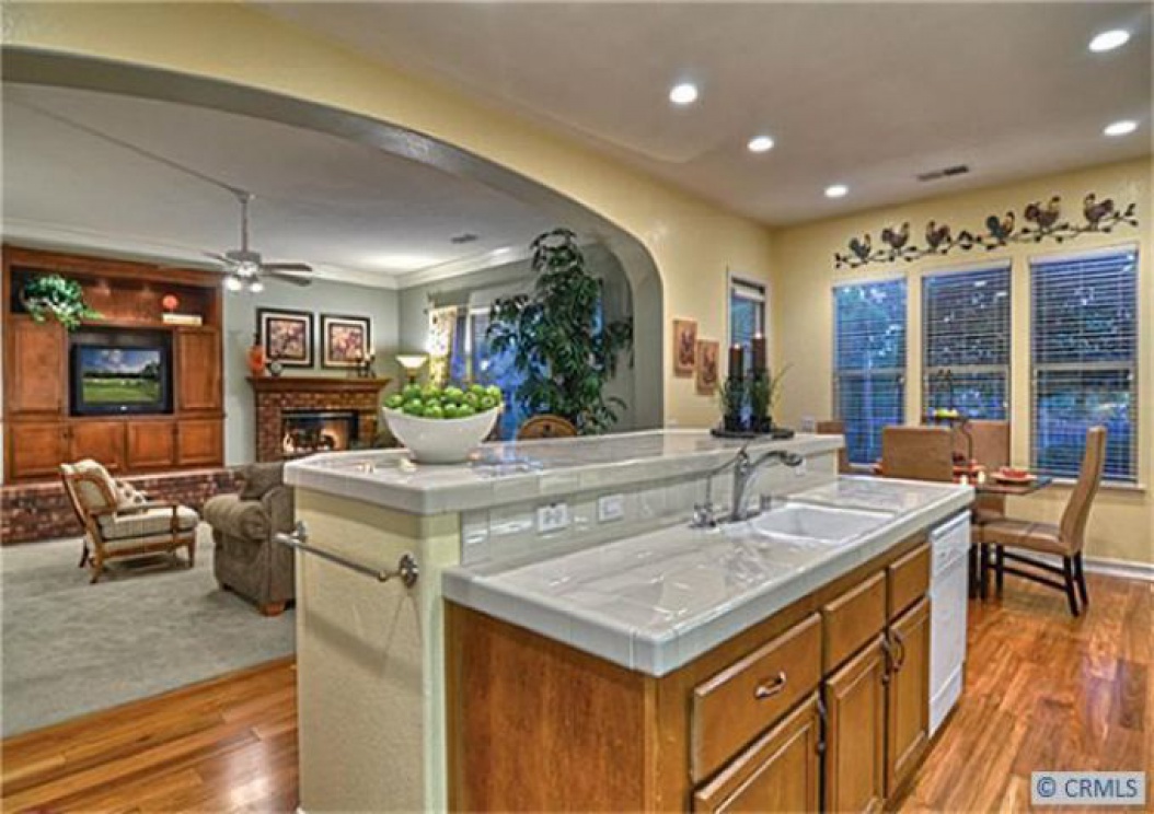 2583 Nixon Way, Fullerton CA: