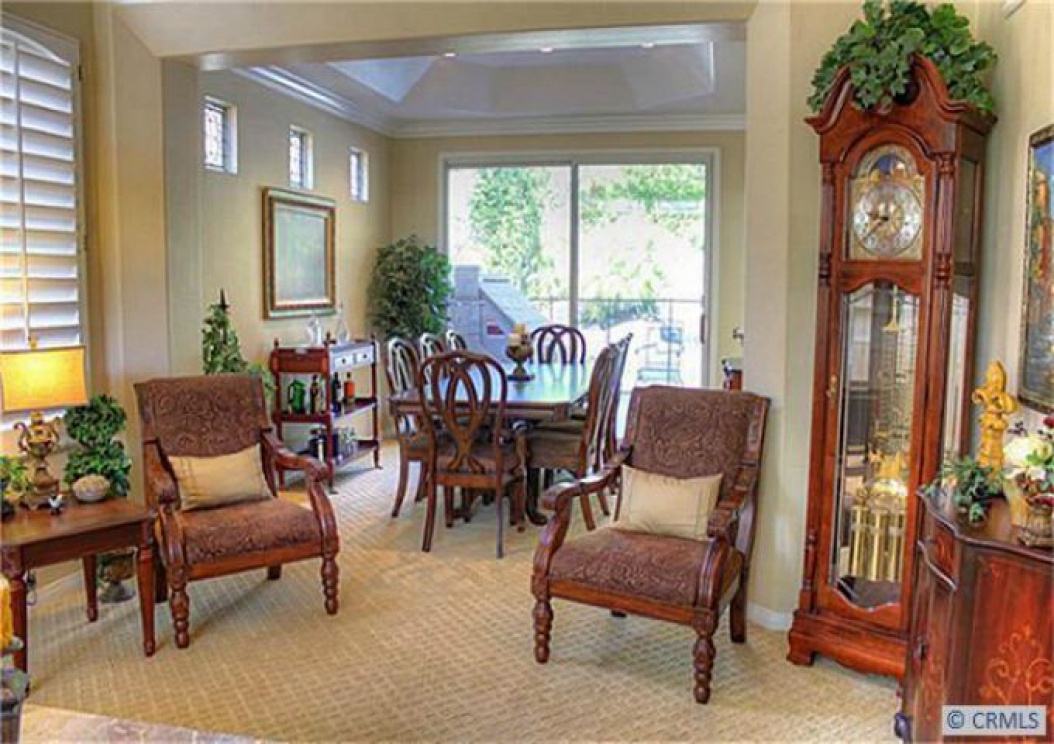 956 S Creekview Ln, Anaheim Hills CA: 