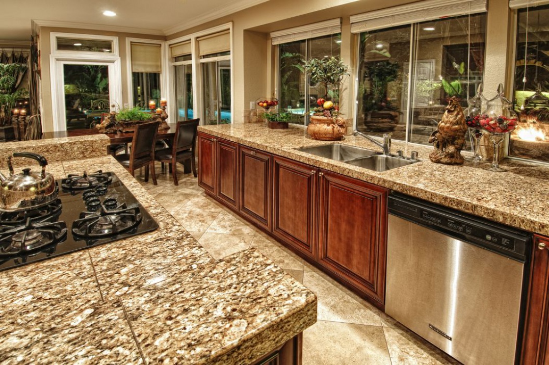 726 South Heatherglen Circle , Anaheim Hills CA: 