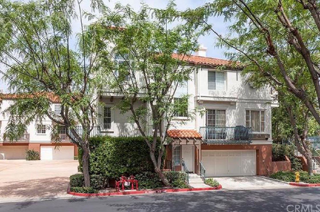 12673 Nicklaus Ln, Tustin CA: