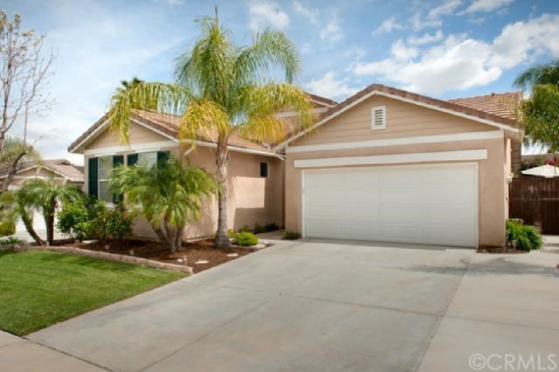 1042 Regina Way, Corona CA: