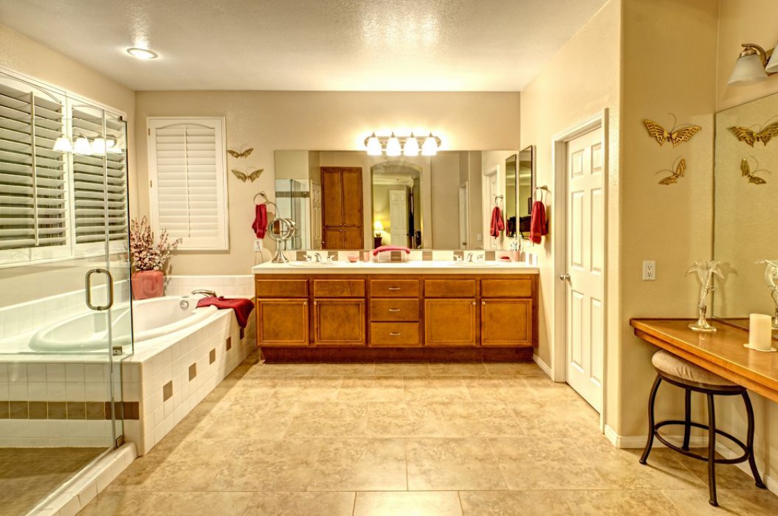 35265 El Diamante Drive , Wildomar CA: 