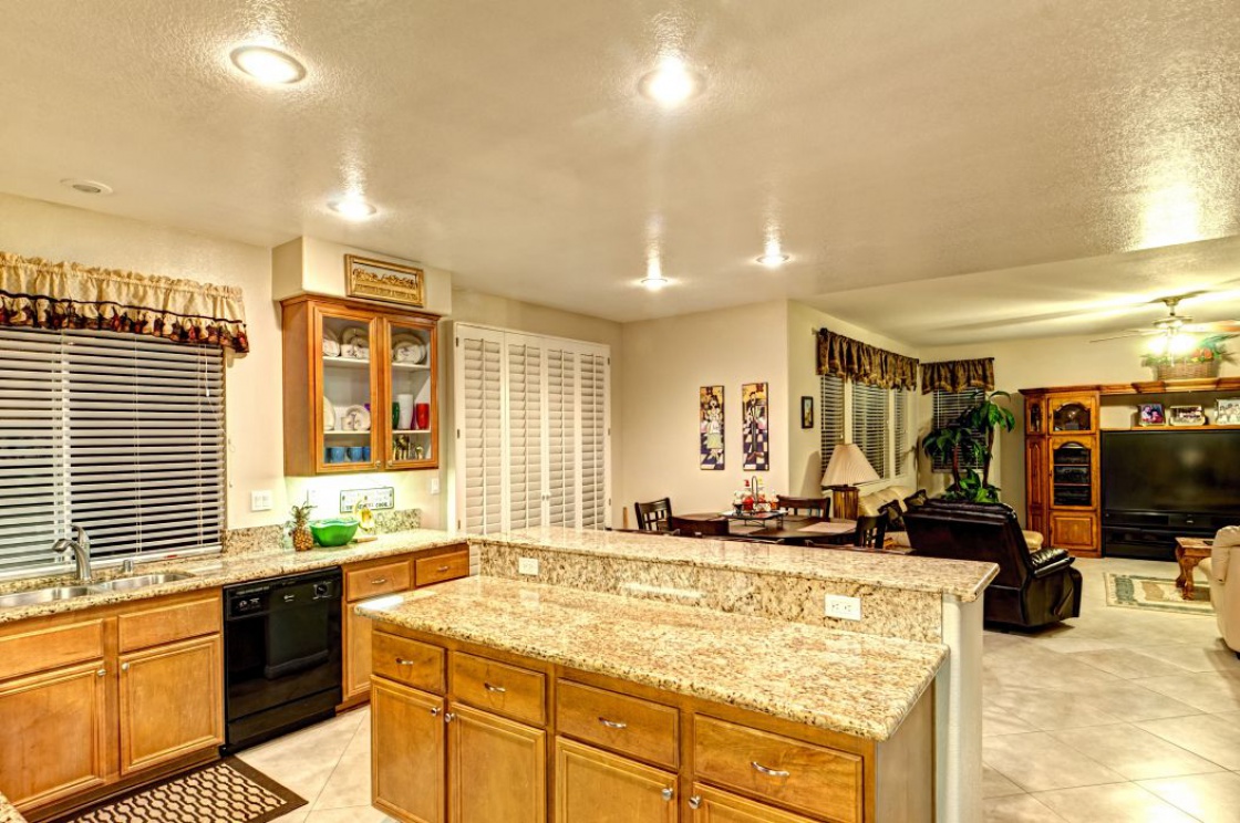 35265 El Diamante Drive , Wildomar CA: 